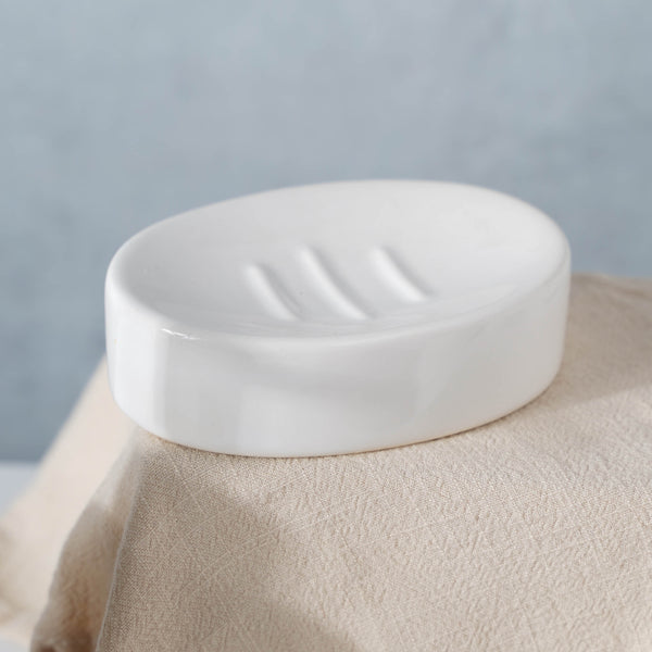 Crisp White Ceramic Bathroom Set