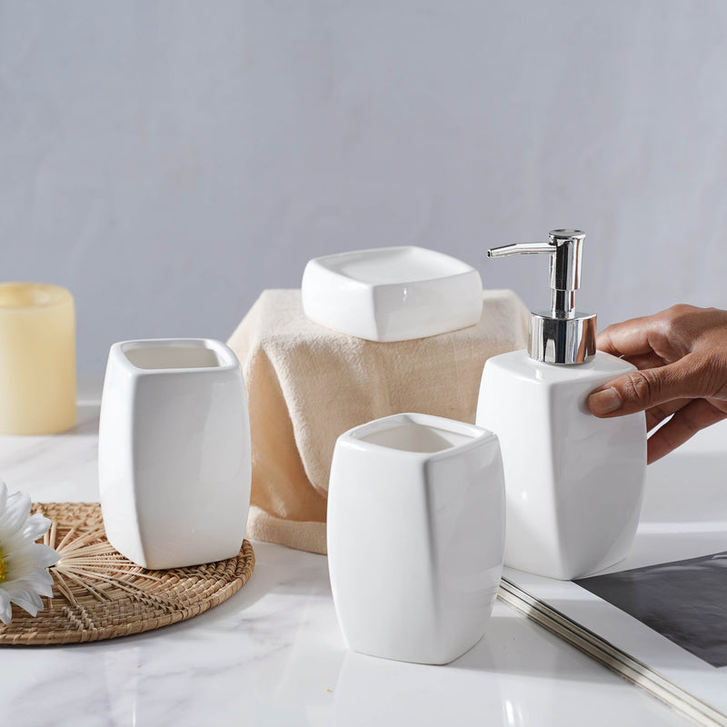 Pearly White Ceramic Bathroom Set