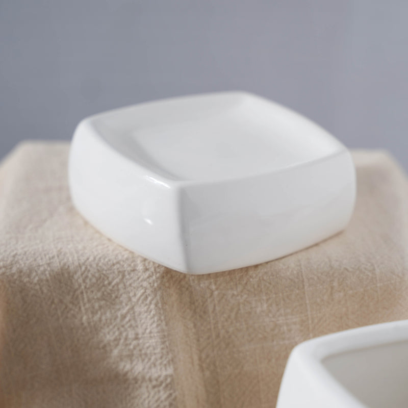 Pearly White Ceramic Bathroom Set