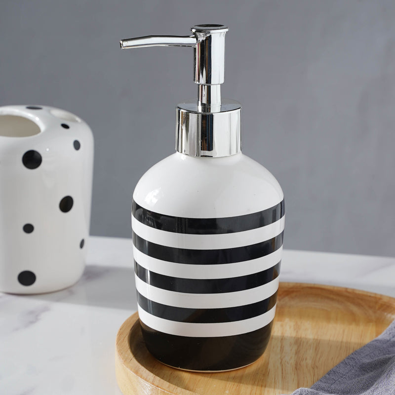 Zebra Stripes Ceramic Bath Set