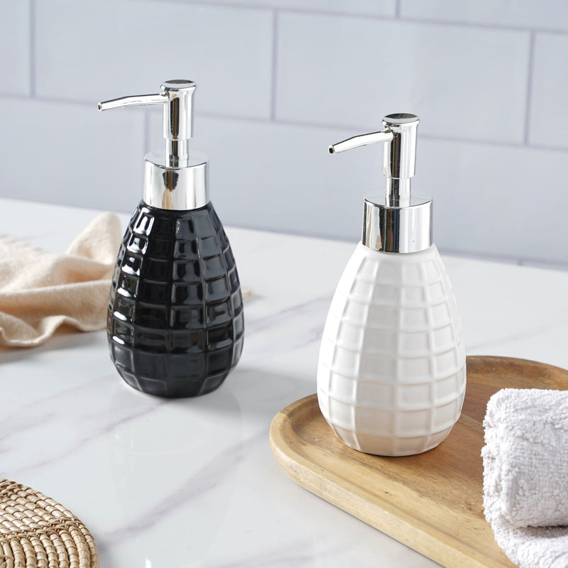 Pump Bottle in Textured Ceramic