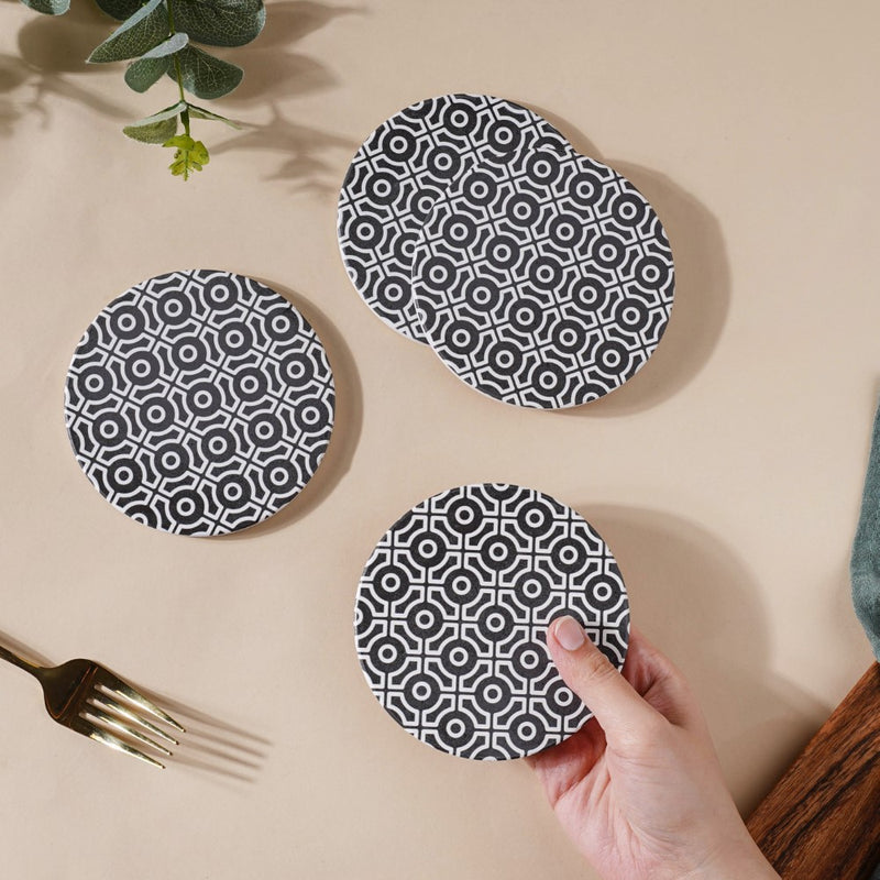 Zellij Art Round Abstract Patterned Ceramic Trivet Black And White