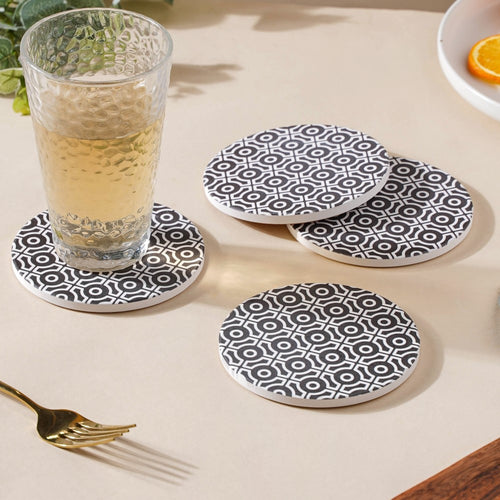 Zellij Art Round Abstract Patterned Ceramic Trivet Black And White