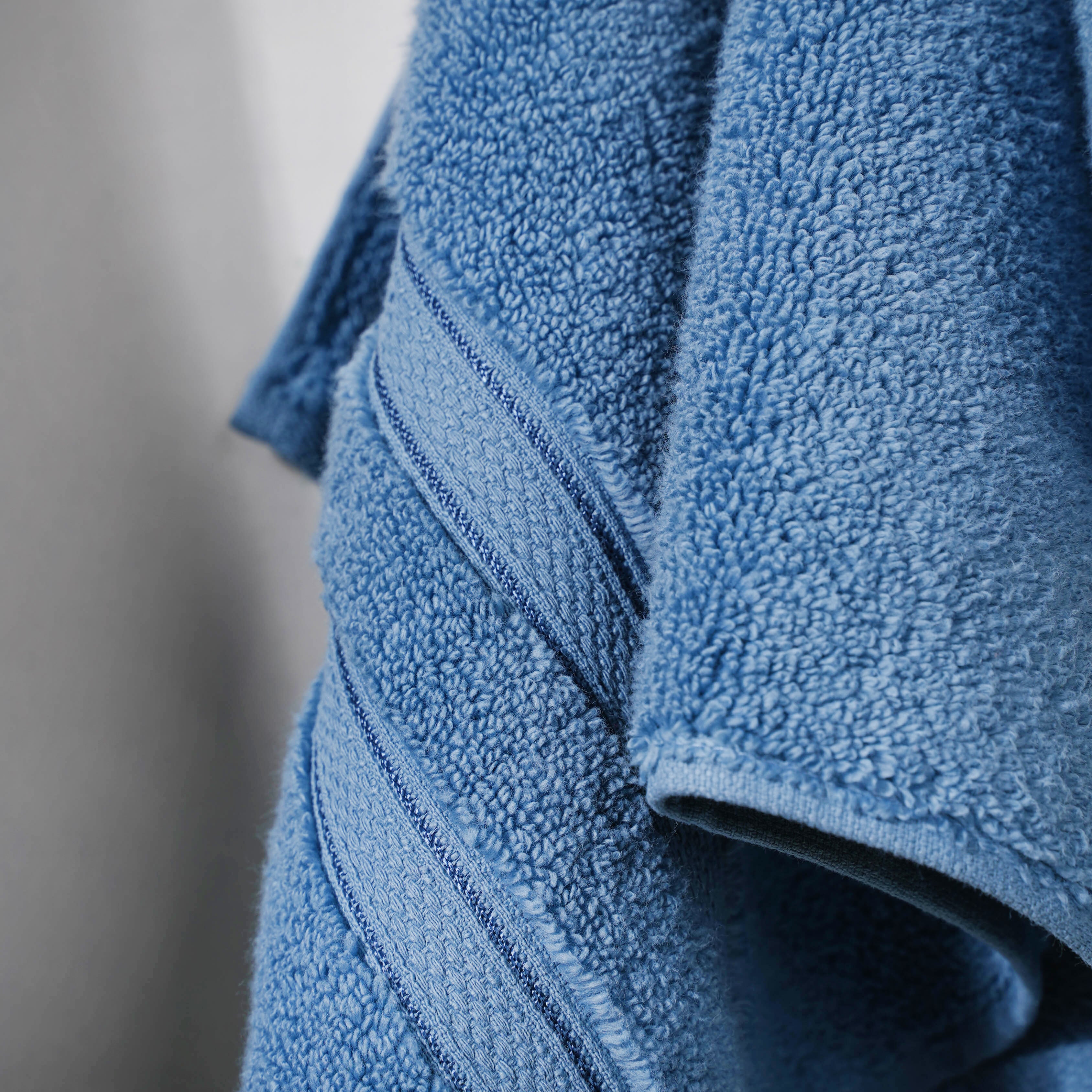 Plushy Bubbly Blue 100% Cotton Towel Set of 2 | Nestasia