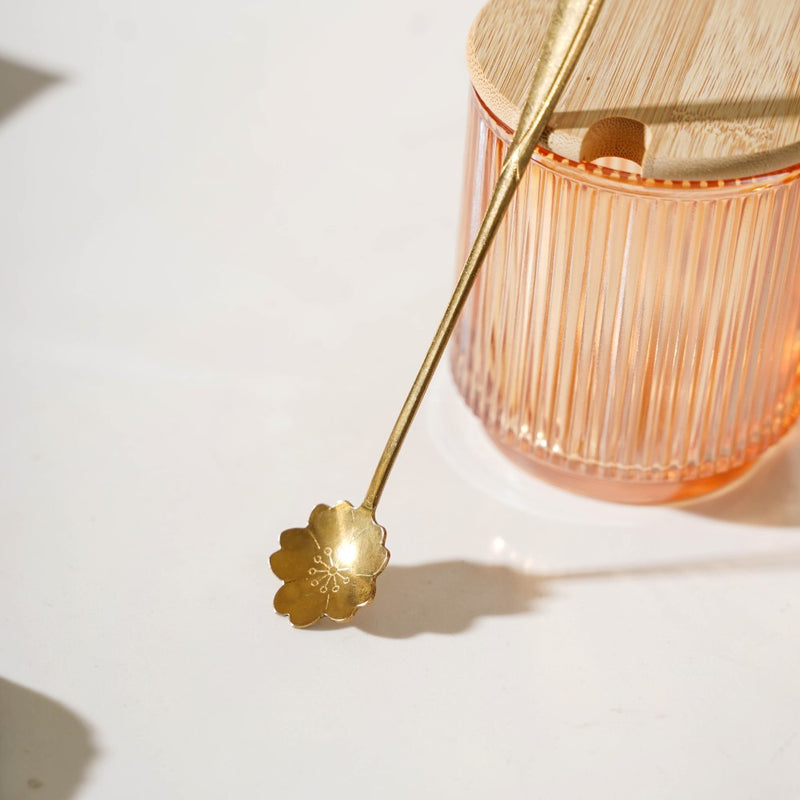 Aurora Ribbed Amber Glass Mug With Lid And Spoon Set Of 2 350 ml- Mug for coffee, tea mug, cappuccino mug | Cups and Mugs for Coffee Table & Home Decor