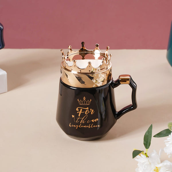 Mug With A Crown Lid