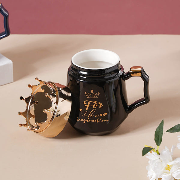 Mug With A Crown Lid