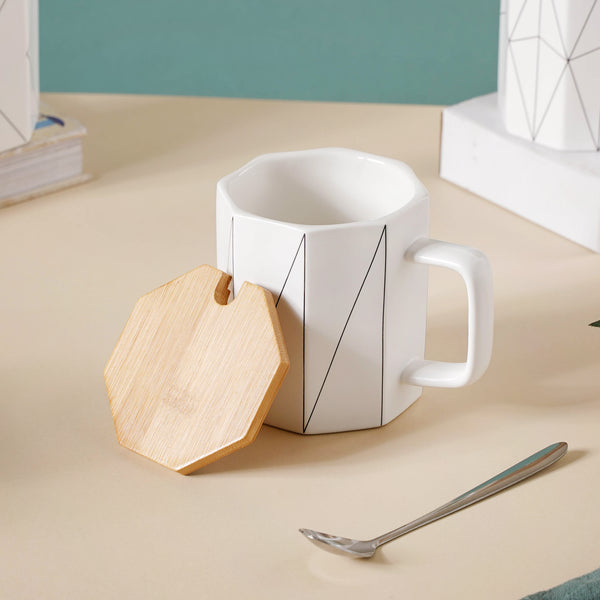 Textured Mug With Wooden Lid