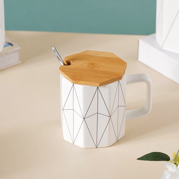 Textured Mug With Wooden Lid