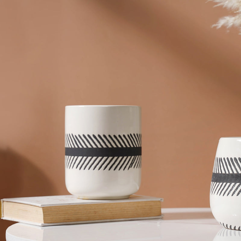 Tabletop Vase - Flower vase for home decor, office and gifting | Home decoration items