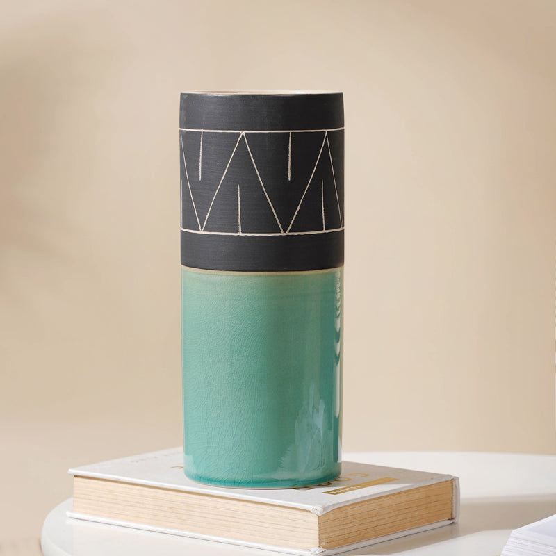 Dual Toned Taper Flower Vase - Ceramic flower vase for home decor, office and gifting | Room decoration items