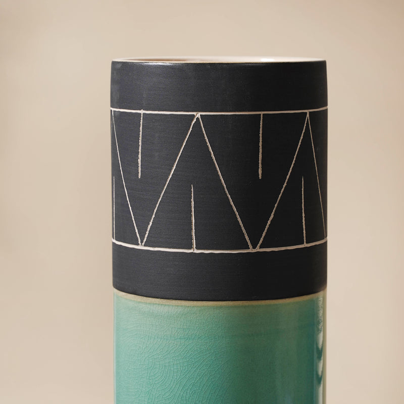 Dual Toned Taper Flower Vase - Ceramic flower vase for home decor, office and gifting | Room decoration items