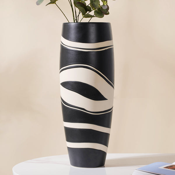 Black and White Flower Vase