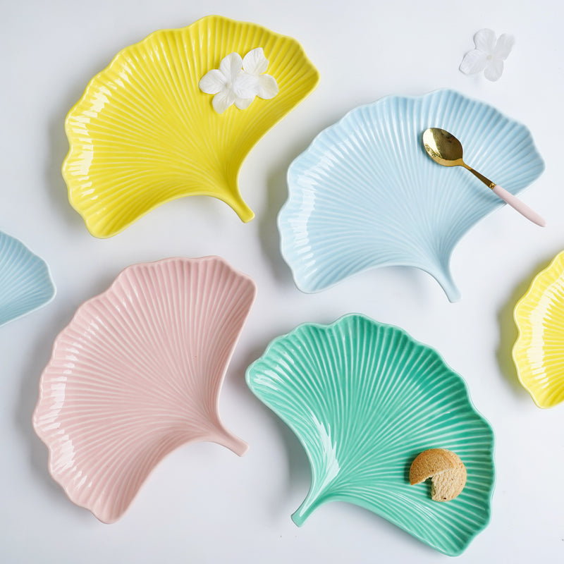 Petal Plate - Serving plate, snack plate, dessert plate | Plates for dining & home decor