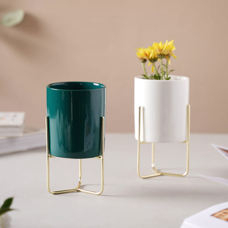 Flowering Ceramic Clay Pot - Indoor planters and flower pots | Home decor items