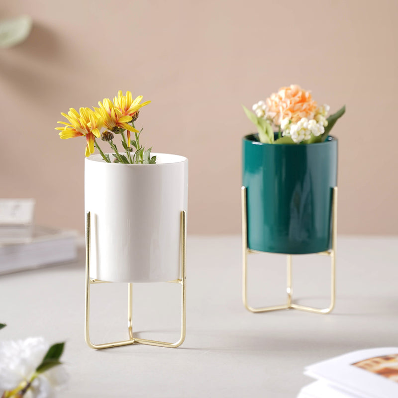 Flowering Ceramic Clay Pot - Indoor planters and flower pots | Home decor items
