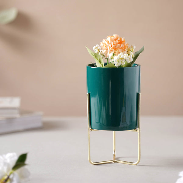 Flowering Ceramic Clay Pot - Indoor planters and flower pots | Home decor items