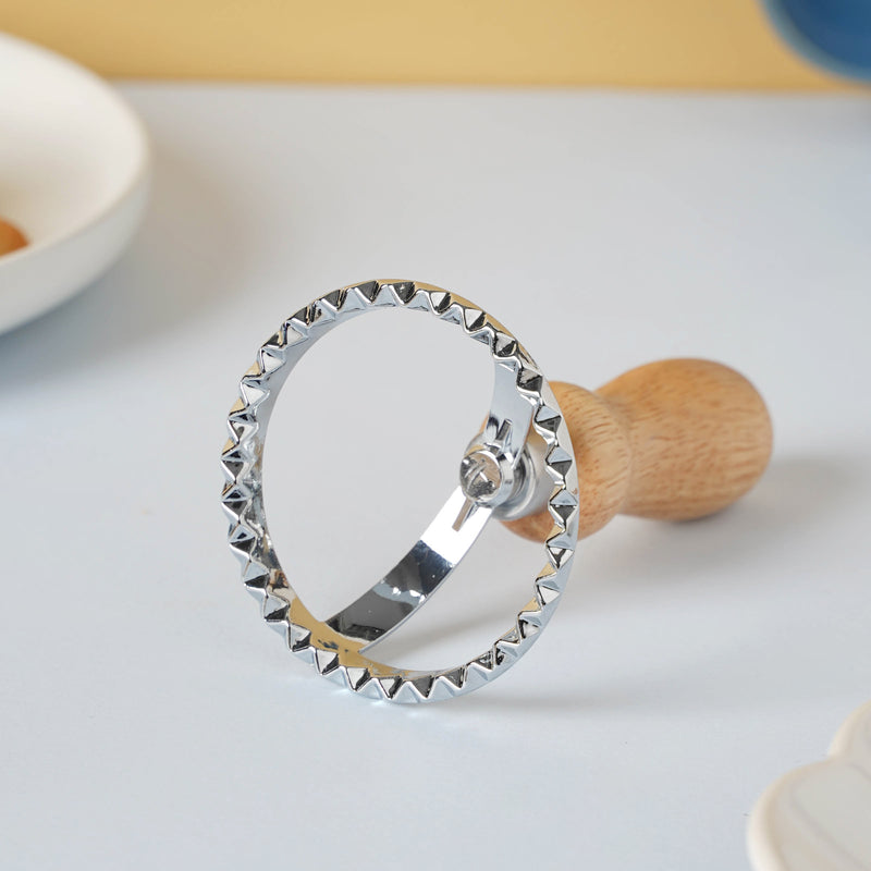 Cookie Cutter With Handle - Kitchen Tool