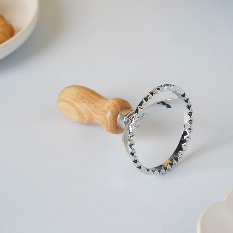 Cookie Cutter With Handle - Kitchen Tool