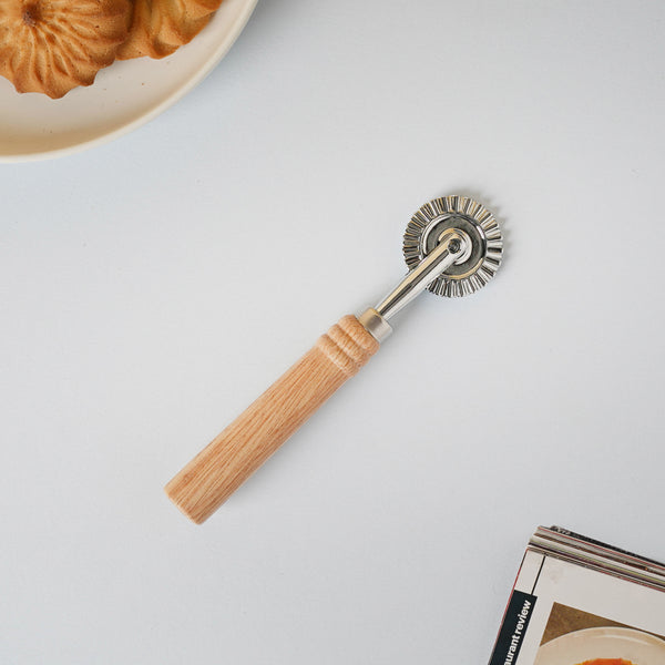 Pie Crimper - Kitchen Tool