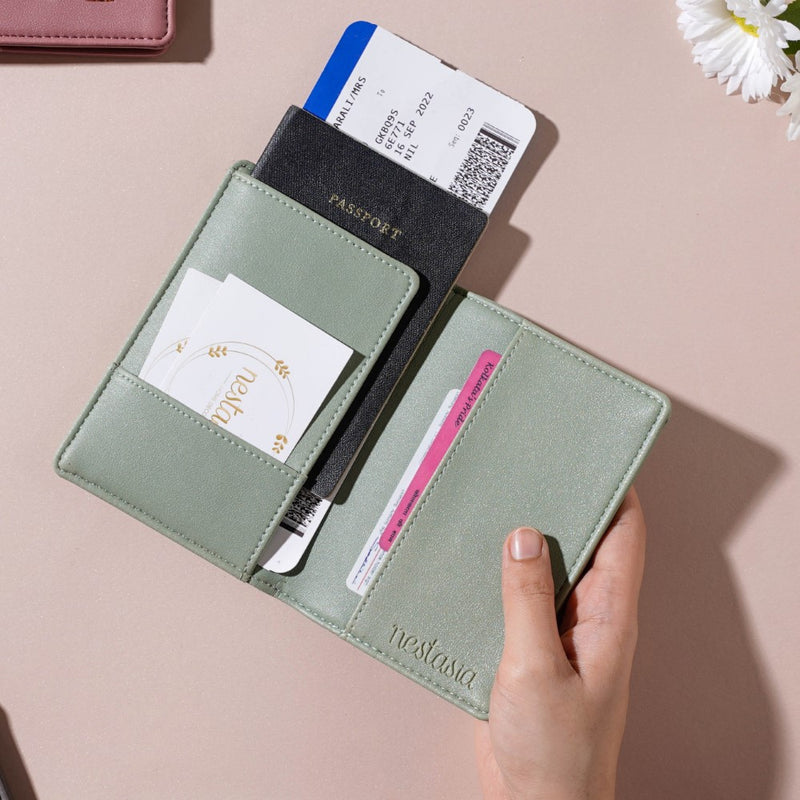 Flower Jar Two Fold Passport Cover Green