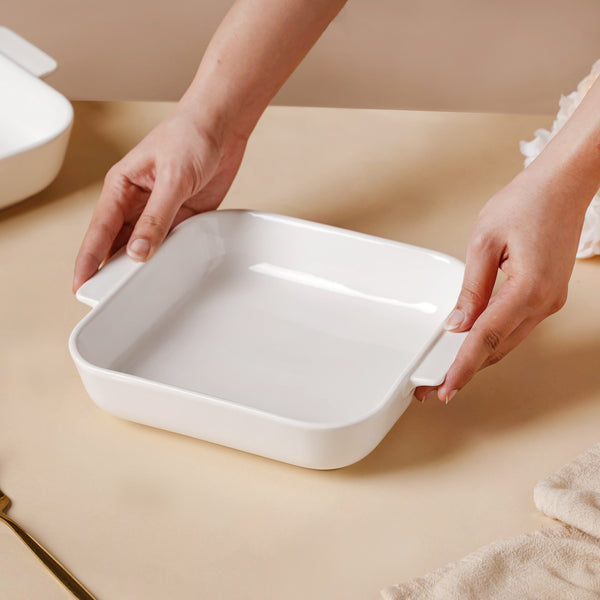 Serena Lily White Ceramic Baking Plate Small - Baking Dish