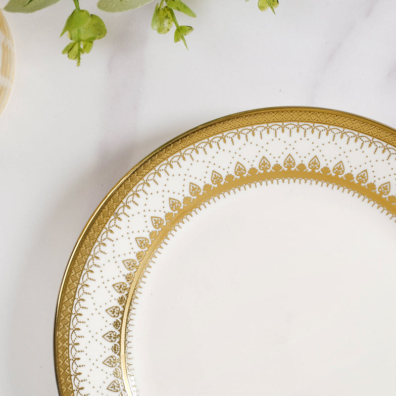 Aurelea Festive Snack Plate - Serving plate, snack plate, dessert plate | Plates for dining & home decor