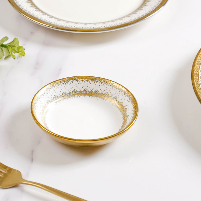 Aurelea Festive Dessert Plate - Serving plate, small plate, snacks plates | Plates for dining table & home decor