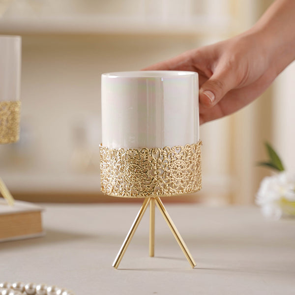 Flowering Clay Pot - Indoor planters and flower pots | Home decor items