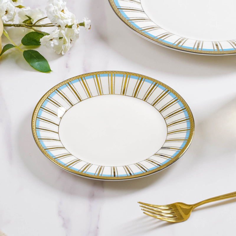Aurelea Royal Snack Plate - Serving plate, snack plate, dessert plate | Plates for dining & home decor