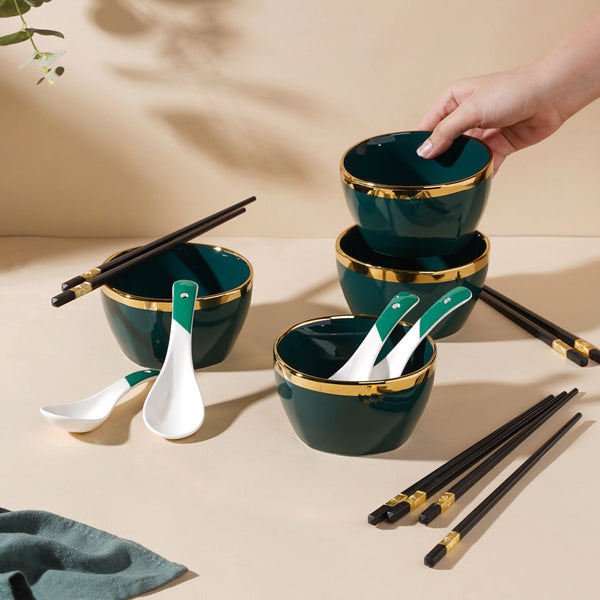 Emerald Snack Bowl Set Of 4 With Chopsticks And Soup Spoons