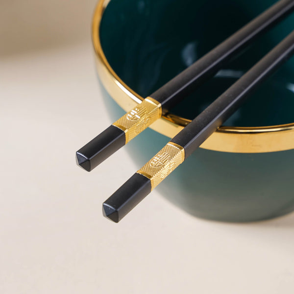 Emerald Snack Bowl Set Of 4 With Chopsticks And Soup Spoons