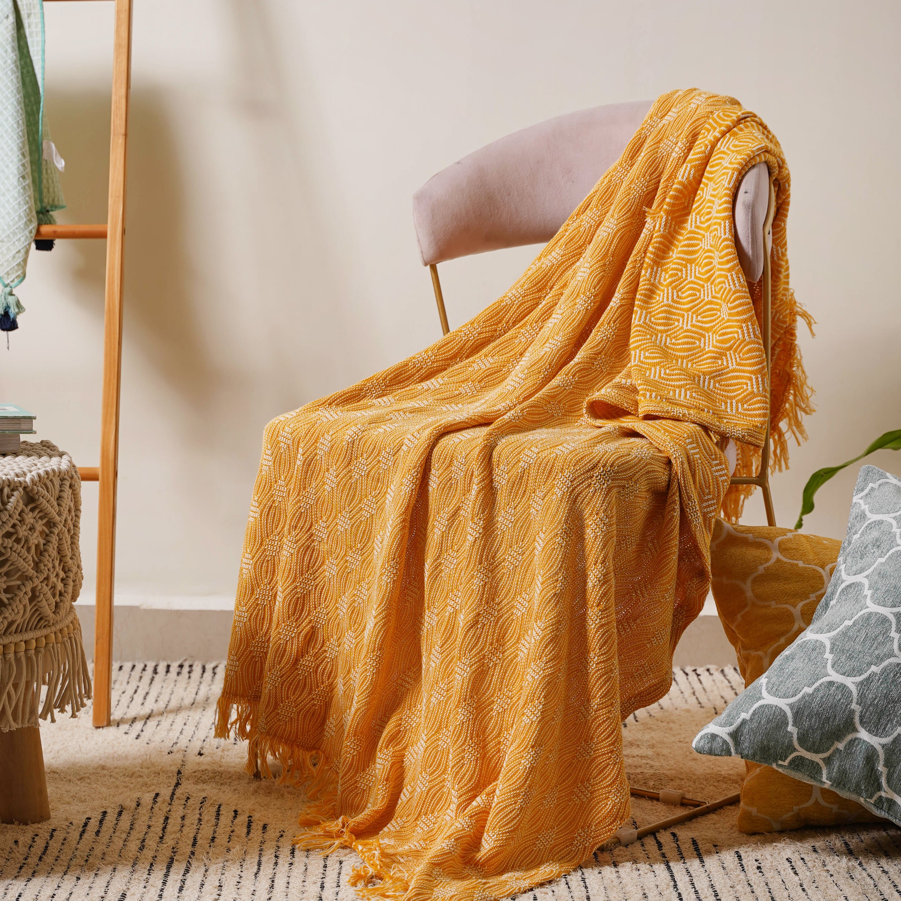 White And Yellow Textured Throw Online - Premium Throw Blanket | Nestasia