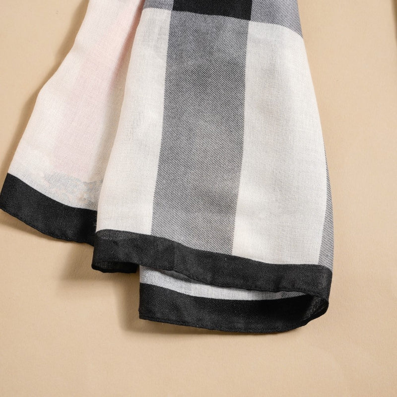 Posh Plaid Scarf Grey And Red