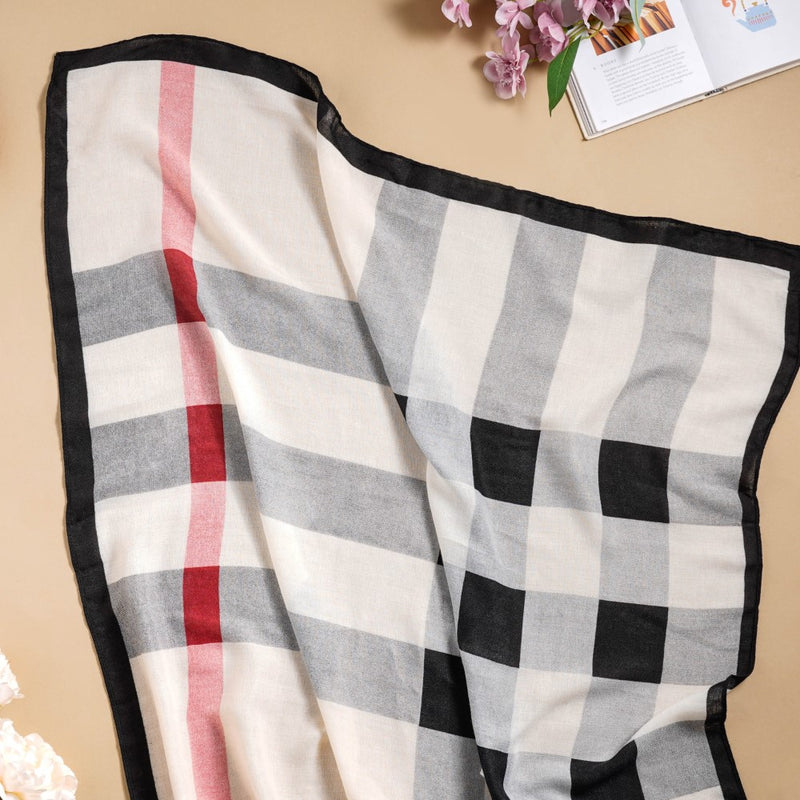 Posh Plaid Scarf Grey And Red