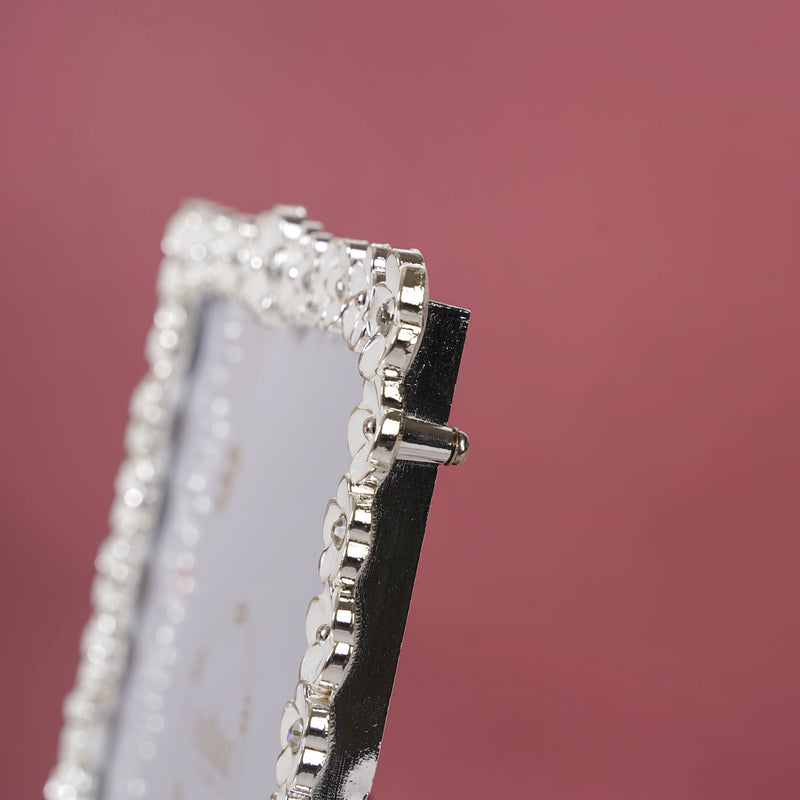 White Wreath Photo Frame Medium - Picture frames and photo frames online | Desk decor and home decor online