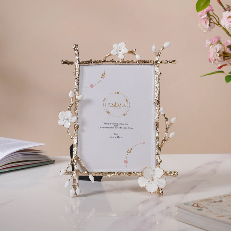 La Nature White Photo Frame Small - Picture frames and photo frames online | Living room decoration items
