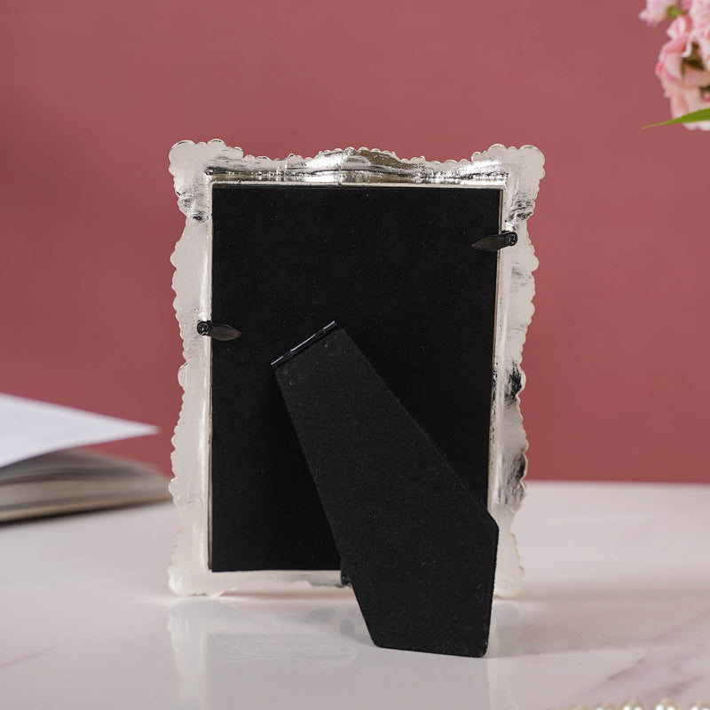 La Memoire Silver Photo Frame Small - Picture frames and photo frames online | Living room decoration items