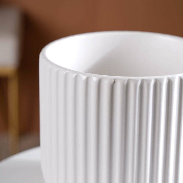 Oat White Ribbed Flower Pot