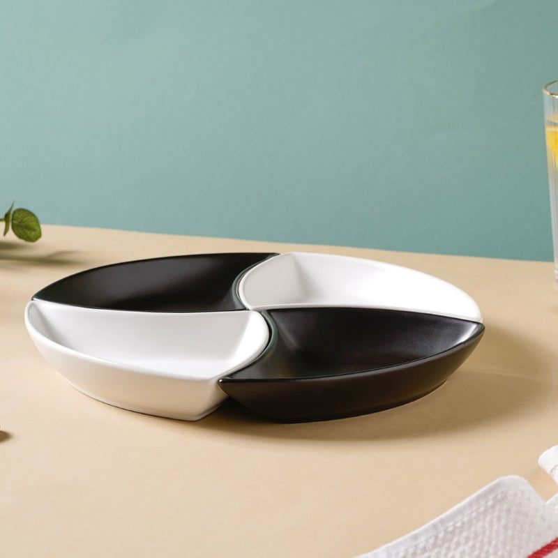 Snack Party Plate Set of 4 Black And White - Serving plate, snack plate, dessert plate | Plates for dining & home decor