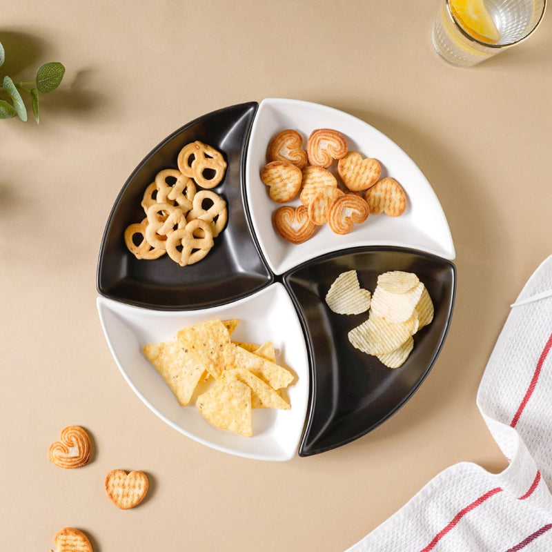 Snack Party Plate Set of 4 Black And White - Serving plate, snack plate, dessert plate | Plates for dining & home decor