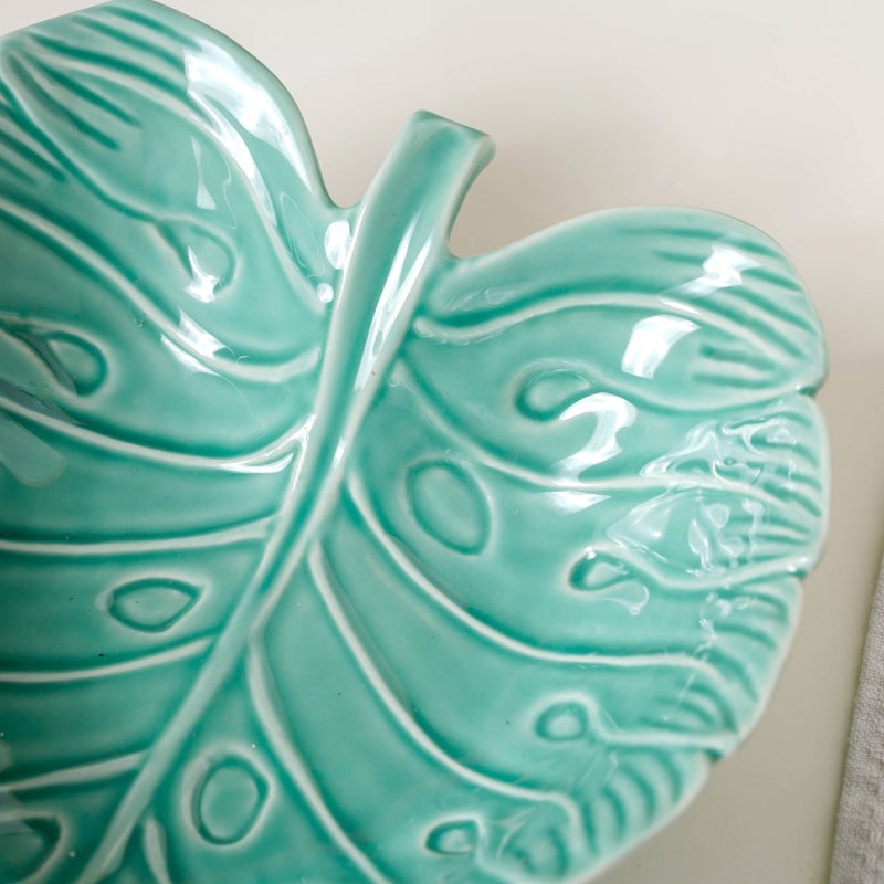 Ceramic Taro Leaf Serving Bowl Dark Green 700 ml - Bowl, ceramic bowl, serving bowls, noodle bowl, salad bowls, bowl for snacks, large serving bowl | Bowls for dining table & home decor