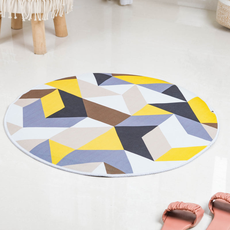 Triangle Pattern Round Rug