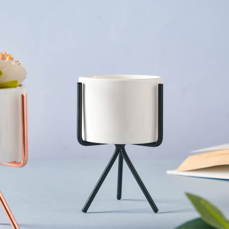 Ceramic Flower Pot with Metal Stand - Indoor planters and flower pots | Home decor items