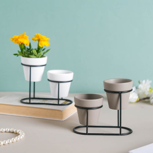 Ceramic Pot with Metal Stand - Indoor planters and flower pots | Home decor items