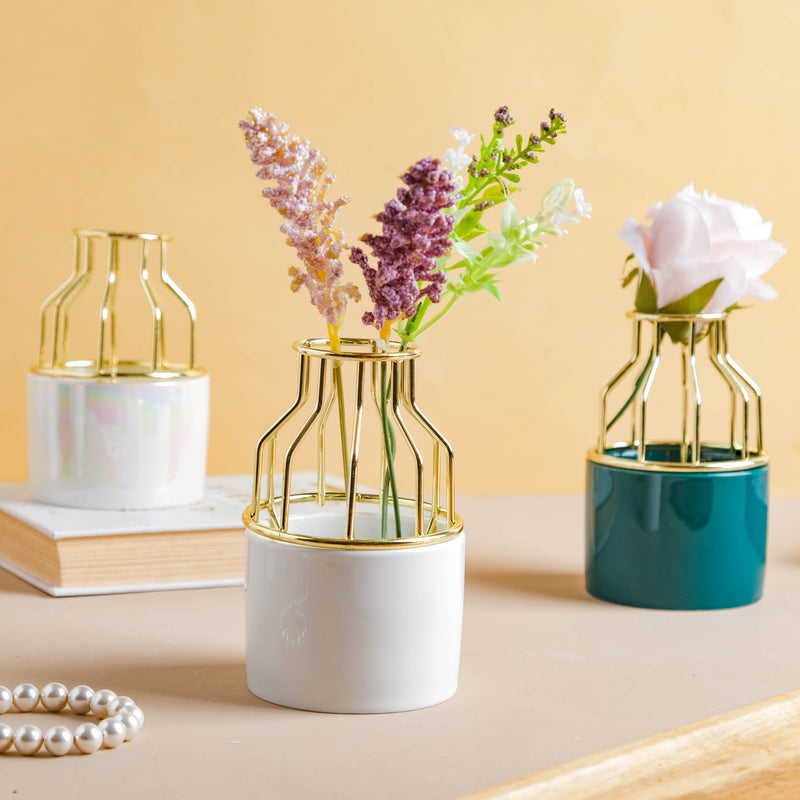 Small Ceramic Pot for Plants - Flower vase for home decor, office and gifting | Home decoration items