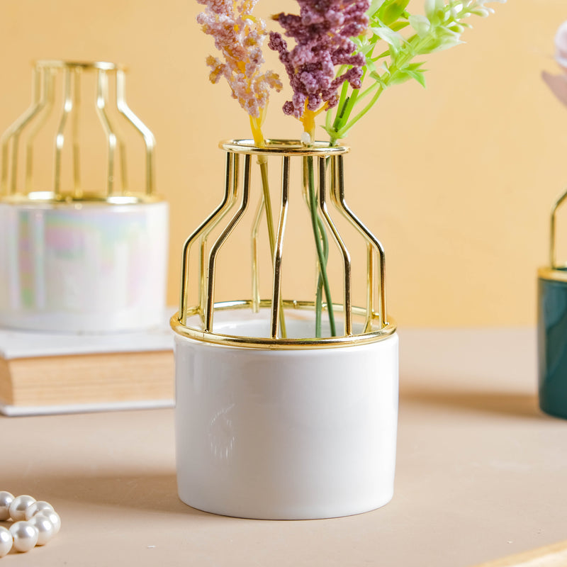 Small Ceramic Pot for Plants - Flower vase for home decor, office and gifting | Home decoration items