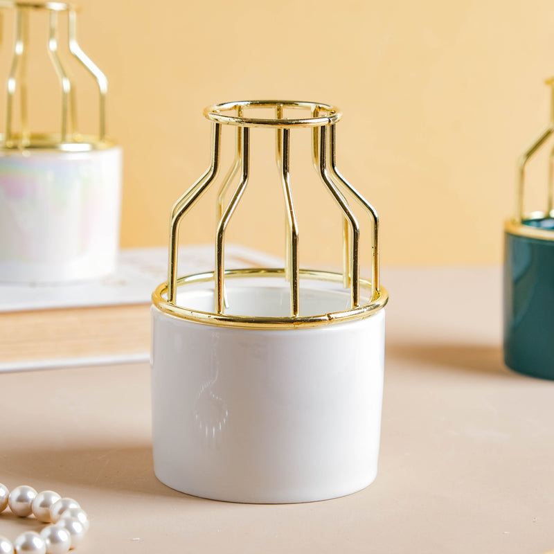 Small Ceramic Pot for Plants - Flower vase for home decor, office and gifting | Home decoration items