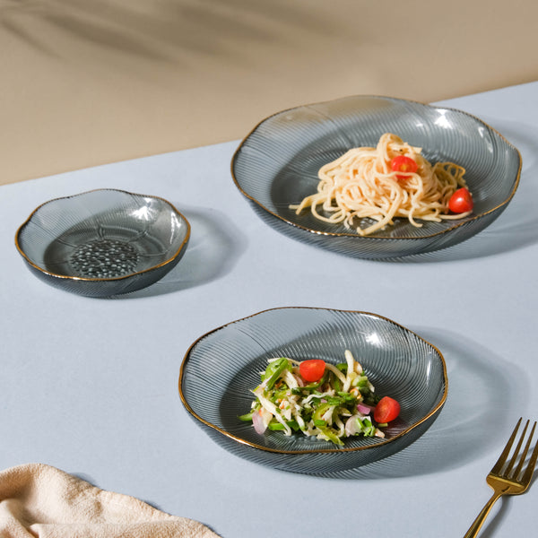 Glass Snack Plate Grey