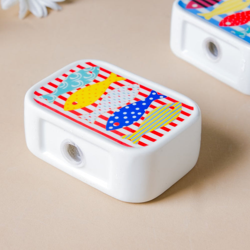 Fish Patterned Ceramic Salt And Pepper Shakers Set - Kitchen Tool